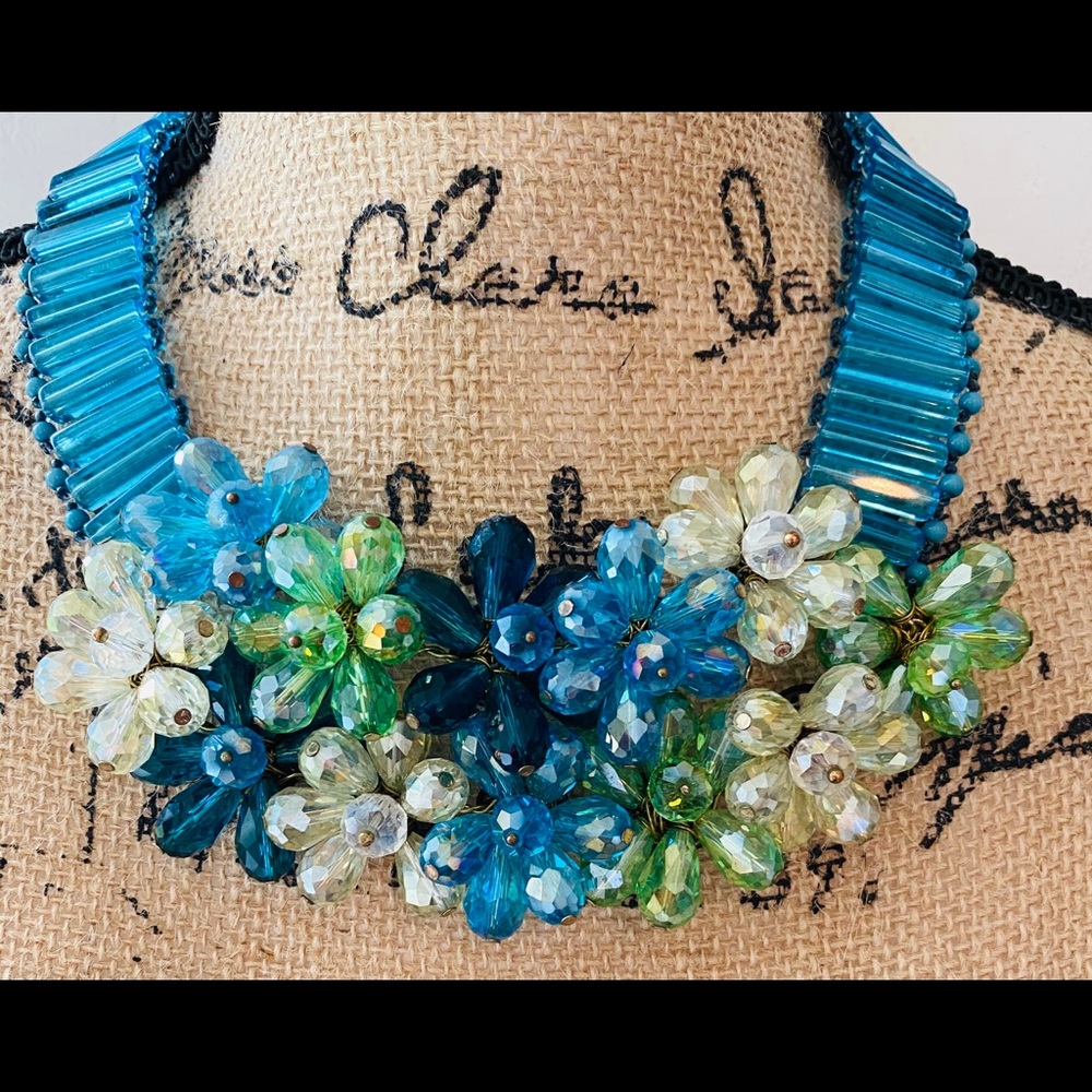 Amazing Blue & Green floral beaded shiny necklace